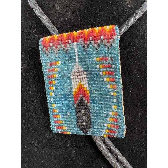 Native American Navajo Handmade Beaded Bolo Tie Silver Tone - Picture 2 of 7